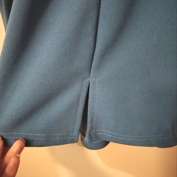 Blue Skirt with rhinestone embellishment XL - Picture 4 of 5